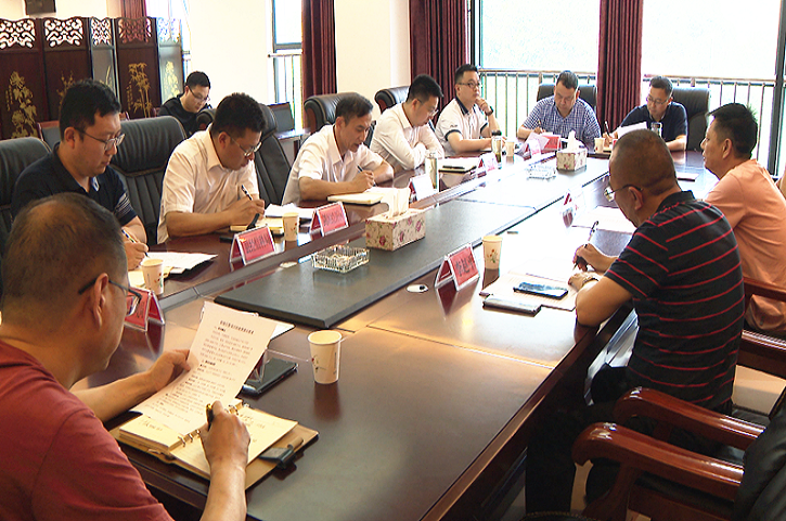 我县与浙江台州玉环汽摩配产业企业洽谈<font color='red'>项目</font>合作