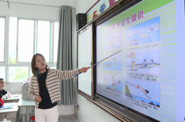 筑牢安全屏障！<font color='red'>剑阁县</font>各中小学开展防溺水教育