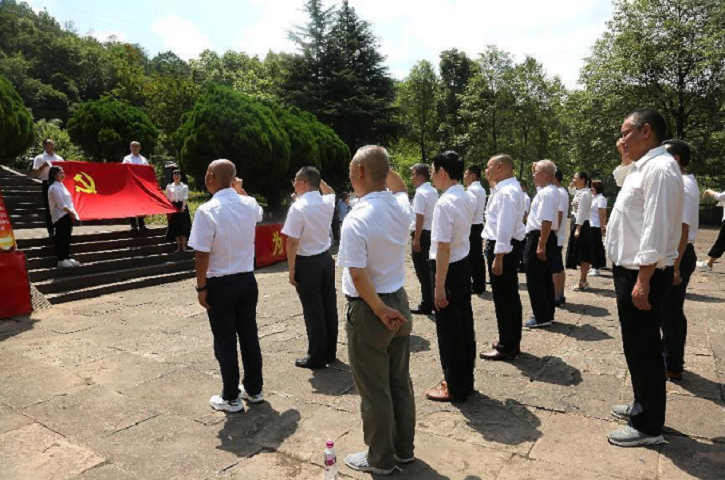 不忘初心 牢记使命——<font color='red'>剑阁县</font>各学校积极开展庆“七一”系列活动