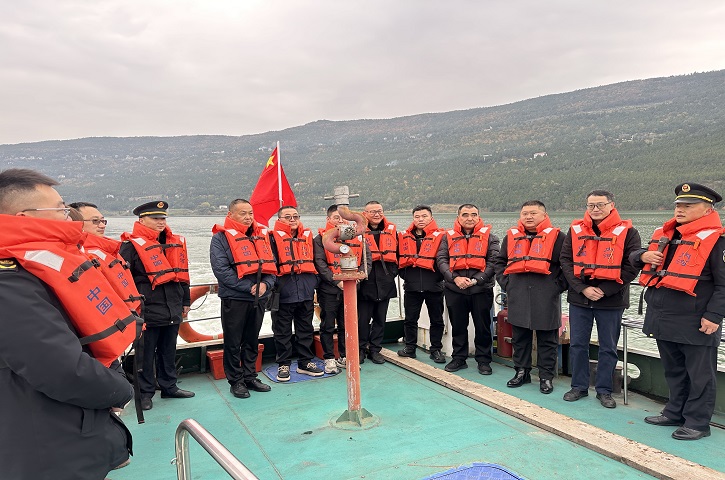 <font color='red'>剑阁县</font>交通运输局：政务开放零距离，绘就交通平安底色