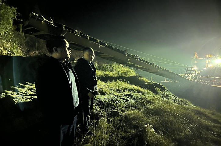 <font color='red'>剑阁县</font>水利局：砂石监管不走样 夜间执法不打烊