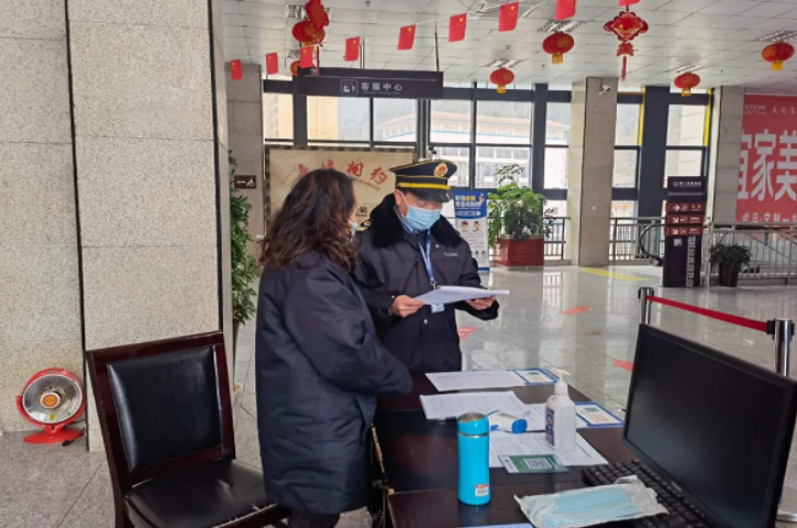 <font color='red'>剑阁县</font>卫生健康综合行政执法大队开展疫情防控监督检查