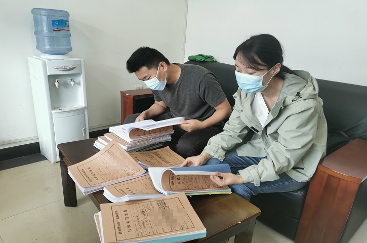 严把三关 | 行政<font color='red'>执法</font>案卷评查“回头看”