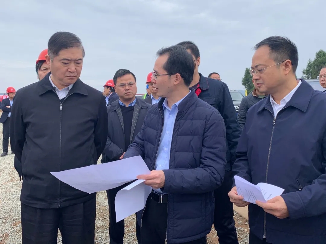 市长邹自<font color='red'>景</font>来剑调研绵苍巴高速公路项目